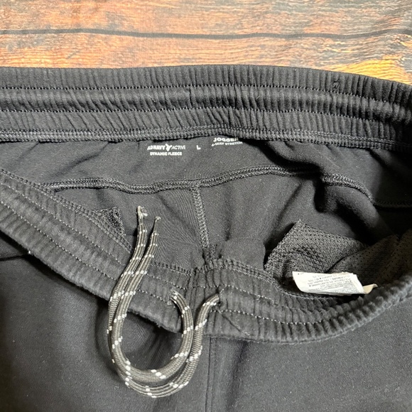 Dynamic Fleece Tapered Sweatpants - Picture 4 of 7